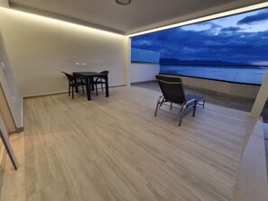 Studiosuite – superior, balkong, strandutsikt | Terrasse/patio