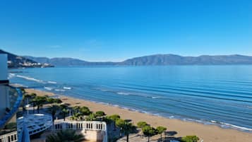 Superior Studio Suite, Balcony, Beach View | Terrace/patio