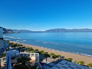 ห้องซูพีเรียสตูดิโอสวีท, ระเบียง, วิวชายหาด | ลานระเบียง/นอกชาน