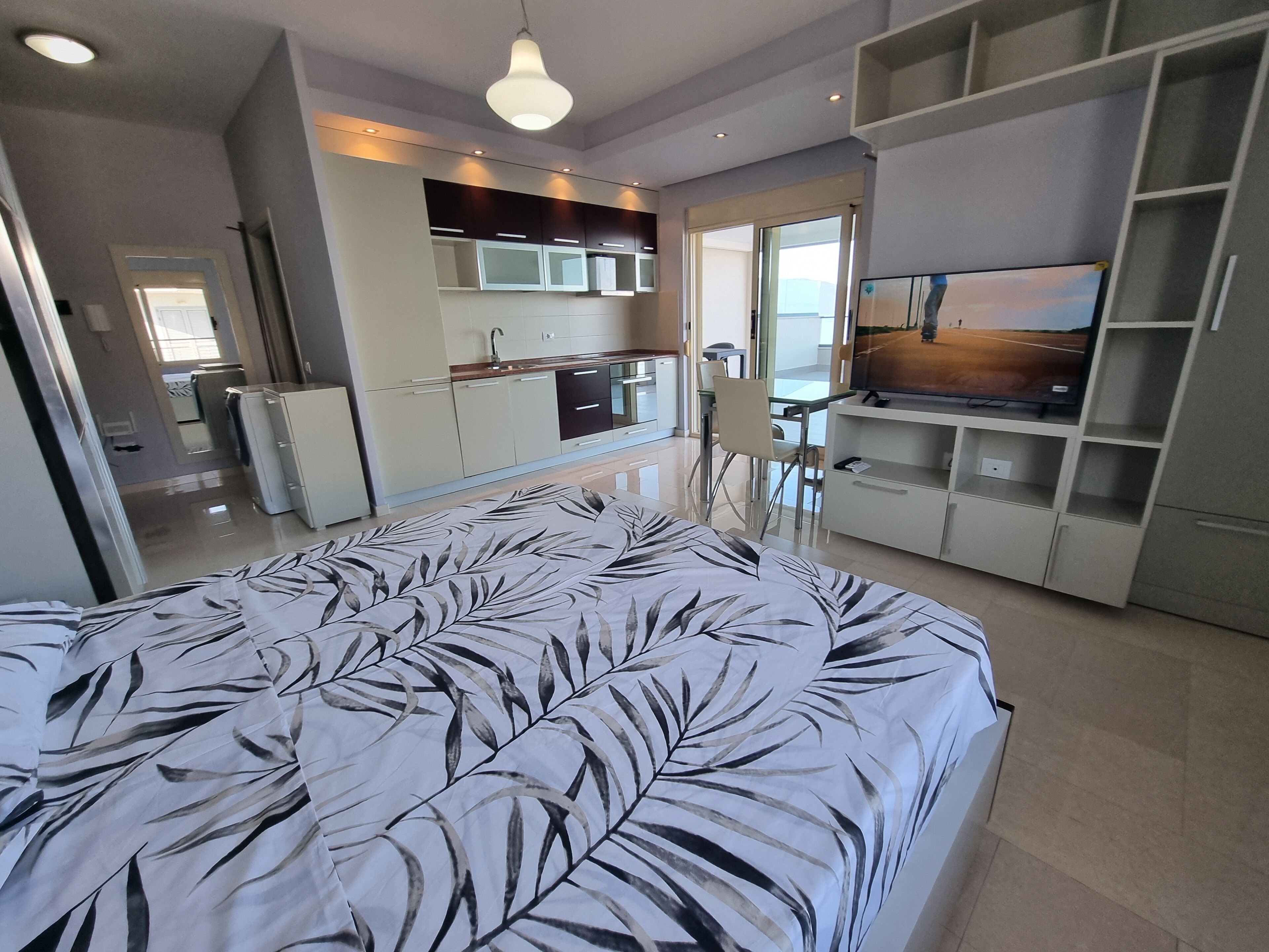 Superior Studio Suite, Balcony, Beach View | Iron/ironing board, free WiFi
