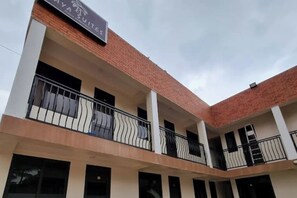Exterior detail - Raya Suites-Studio apartment (Kampala)