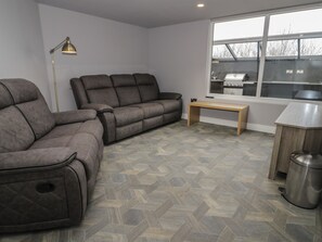 Living area - Seaview House (Llanfairfechan)