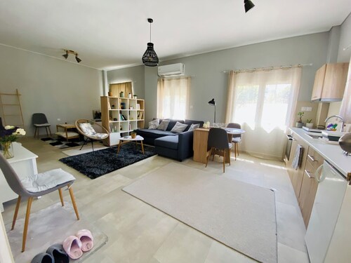 Xrysa's Central City Apartment in the heart of Messolonghi