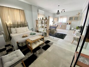 1 bedroom, iron/ironing board, travel cot, WiFi
