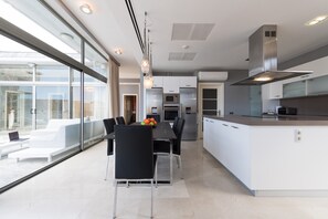 House | Private kitchen