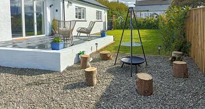 Aberporth 2-bed Cottage , Sleeps 4 & Pet Friendly