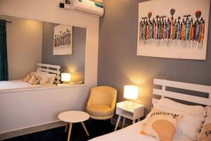 1 chambre, fer et planche à repasser, Wi-Fi, draps fournis