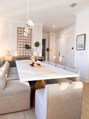 Nhà, nhiều giường (Pearl Hideaway)