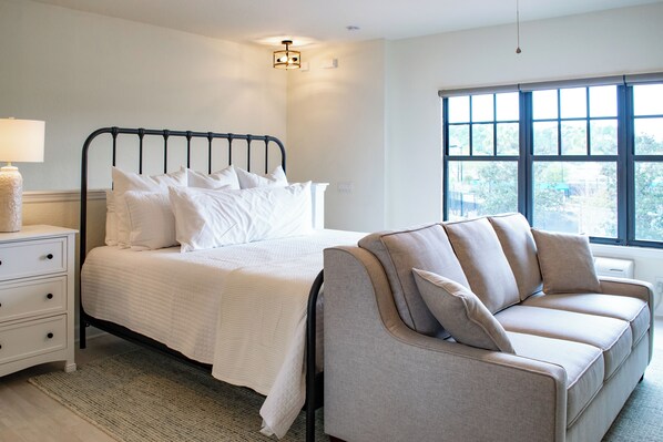 1 bedroom, WiFi, bed sheets