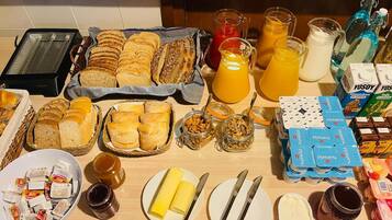 Desayuno buffet incluido todos los días