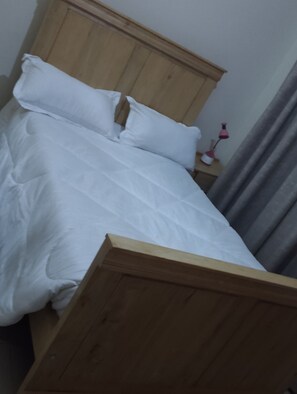 1 chambre, fer et planche à repasser, Wi-Fi, draps fournis