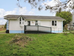 Exterior - Nanny Jill's Cabin (Llanfyrnach)