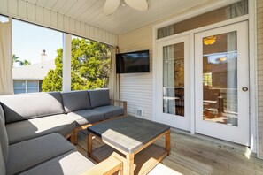 Terrace/patio - Charming 3 Bedroom 3.5 bath home in Ocean Ridge. Pool-Gym-Beach-Putt Putt (edisto island)