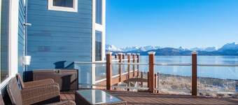 Lakeshore Lodging Lodge 715