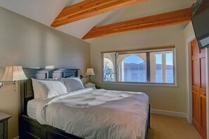 3 Schlafzimmer, Bügeleisen/Bügelbrett, WLAN, Bettwäsche