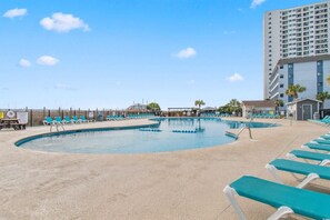 Innenpool, Außenpool