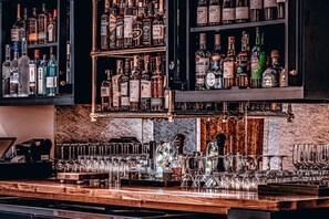 Bar (in der Unterkunft)