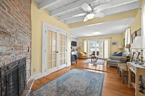 Smart TV, fireplace, offices