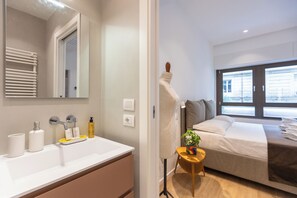 2 bedrooms, iron/ironing board, travel cot, free WiFi - Amazing 2 Bedroom Via Tacito (Roma)