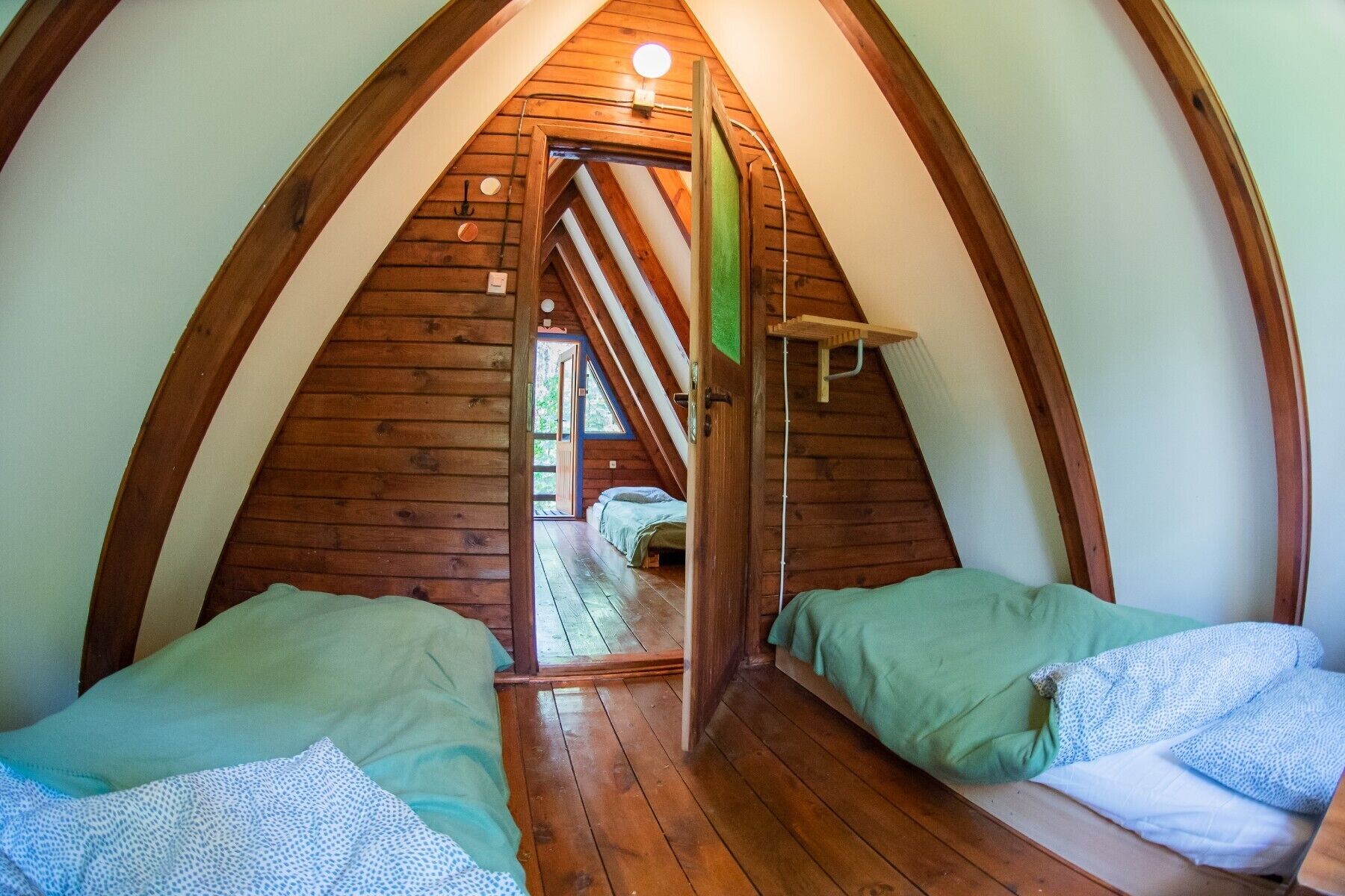 6 bedrooms