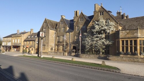 Hand Built log Cabin at Avonvale Holiday Lodges