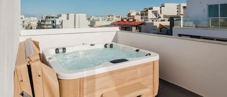 Bañera de hidromasaje privada