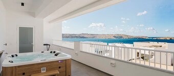 Horizon Suites by the Sea