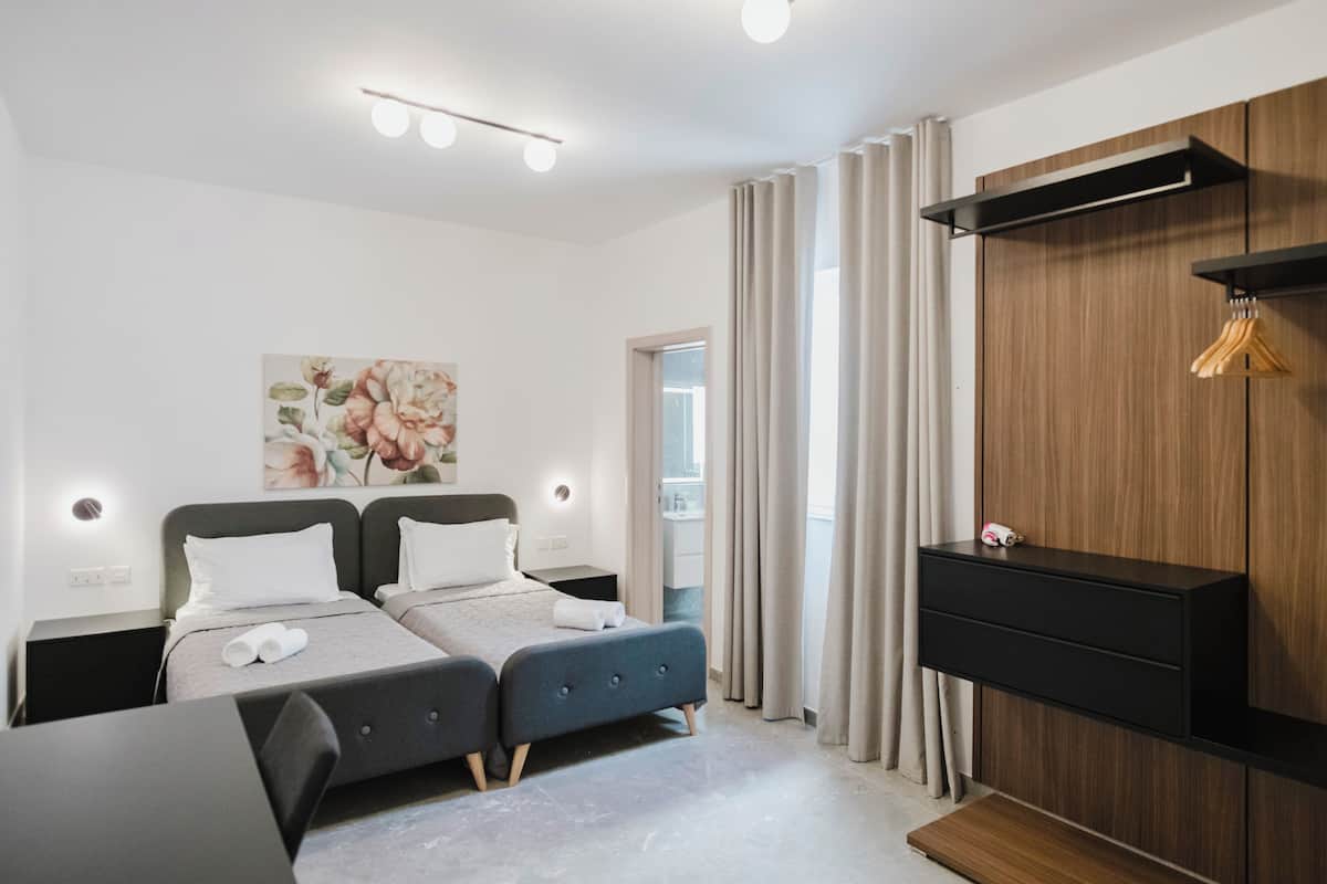 Two Bedroom Penthouse with Terrace and Private Spa