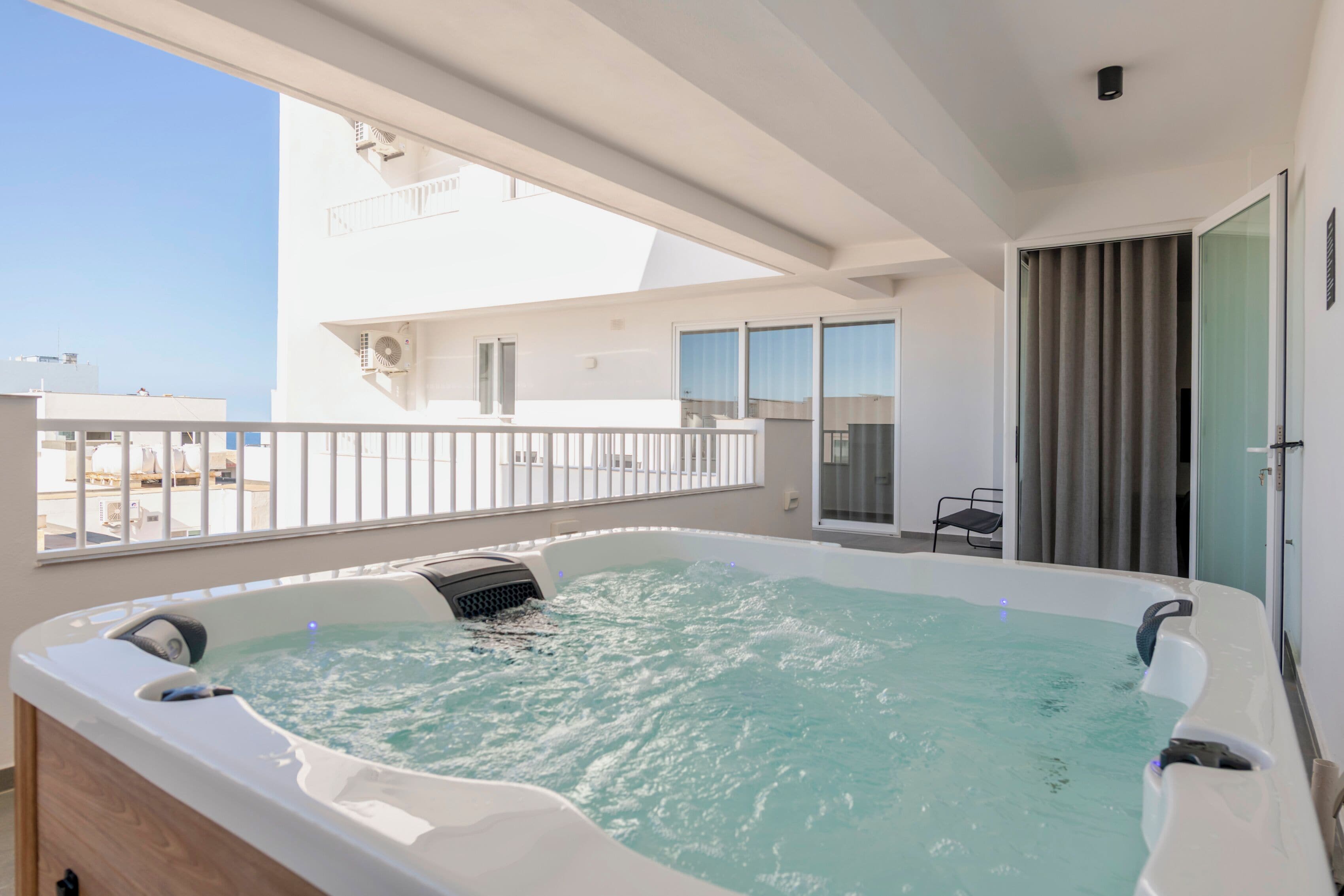 Two Bedroom Apartment with Terrace, Seaview and Hydro-Massage Bath | Terrace/patio