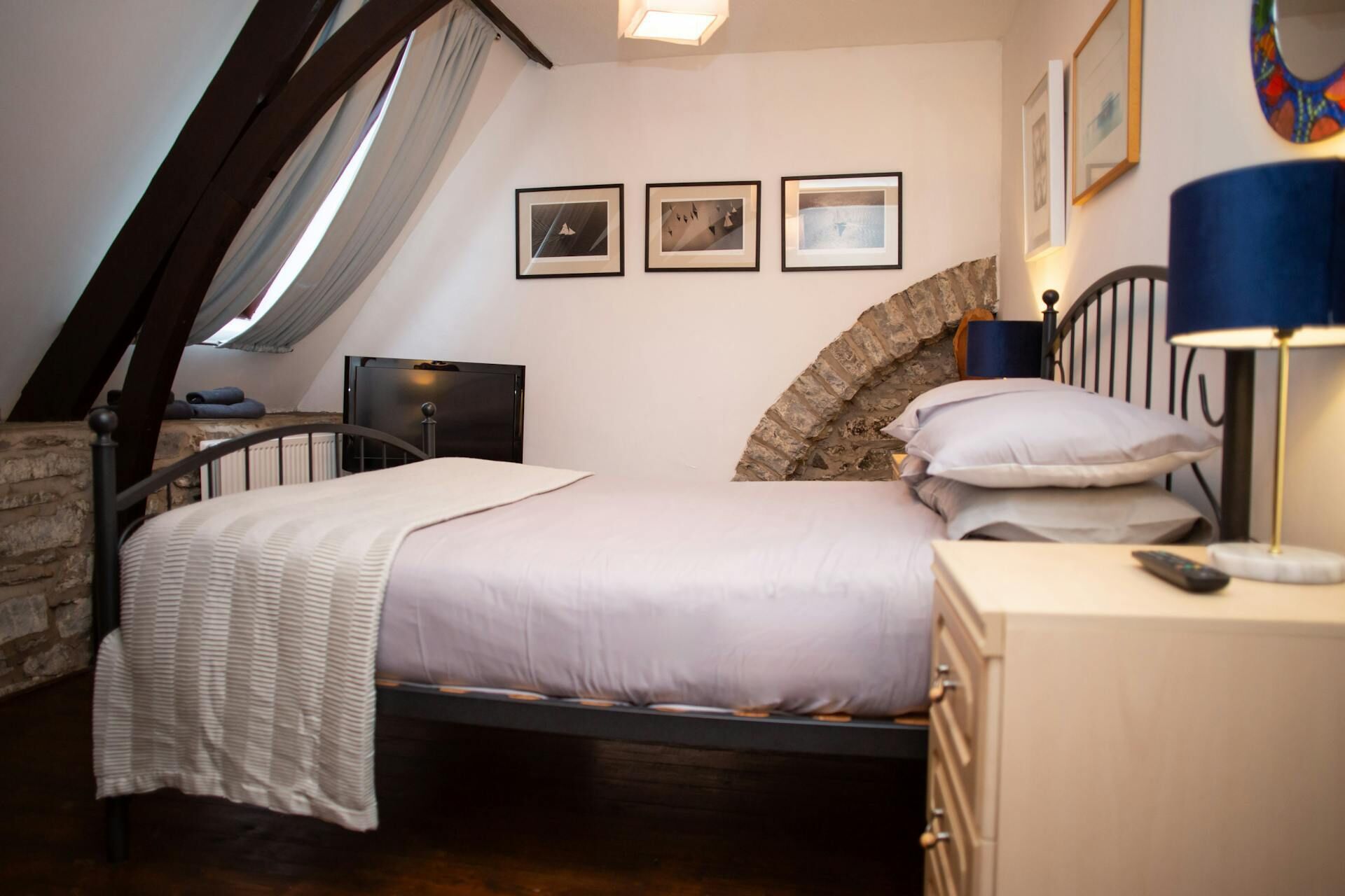 3 makuuhuonetta, ilmainen Wi-Fi, vuodevaatteet