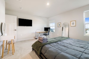 3 多间卧室、办公桌、熨斗/熨衣板、免费 WiFi