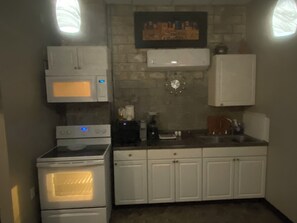Four à micro-ondes, un four, surface de cuisson, cafetiÚre-théiÚre