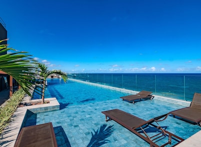 Modern Stay in a Seafront Condominium