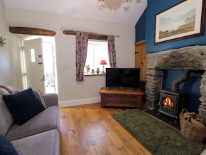 Cottage | Living area - 1 Bryn Ysgol (Betws-Y-Coed)