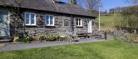 Cottage | Exterior