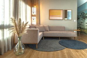 Living area - The best location just 7 minutes from Rua Coberta! (Vila Suica Gramado)