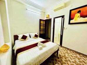 Soundproofing, free WiFi - DK House Homestay (Da Nang)