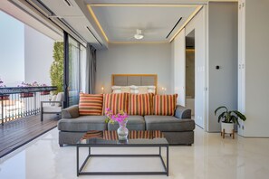 Smart TV, offices - Pier 57 Luxury | Ocean Views, Infinity Pool & Bar (Puerto Vallarta)