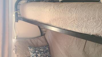 1 habitación, cuna de viaje, wifi y ropa de cama