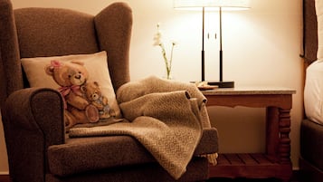 Down duvets, Select Comfort beds, desk, free WiFi