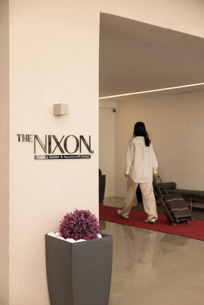 Exterior - THE NIXON Suite and Apartments Hotel (Zografos)