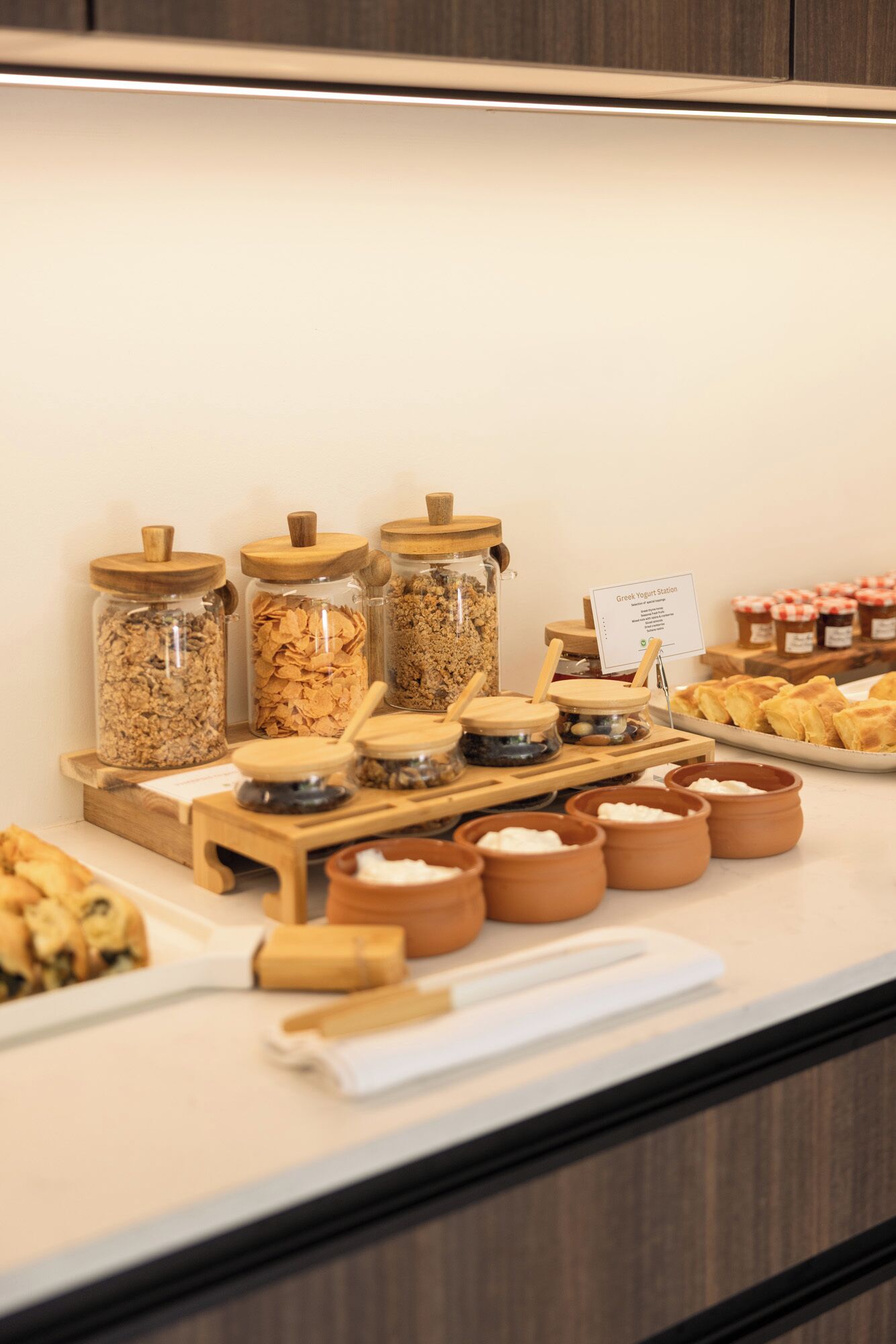 Daily buffet breakfast for a fee