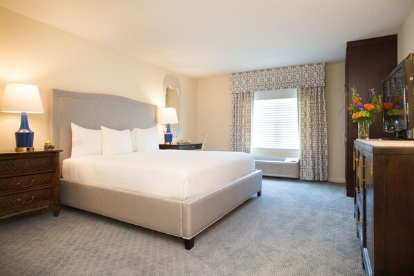 1 bedroom, in-room safe, iron/ironing board, free WiFi