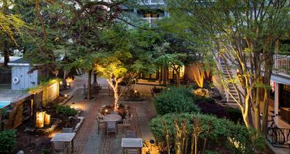 Garden-View King Room | Spacious Sitting Area