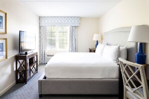 1 bedroom, in-room safe, iron/ironing board, free WiFi