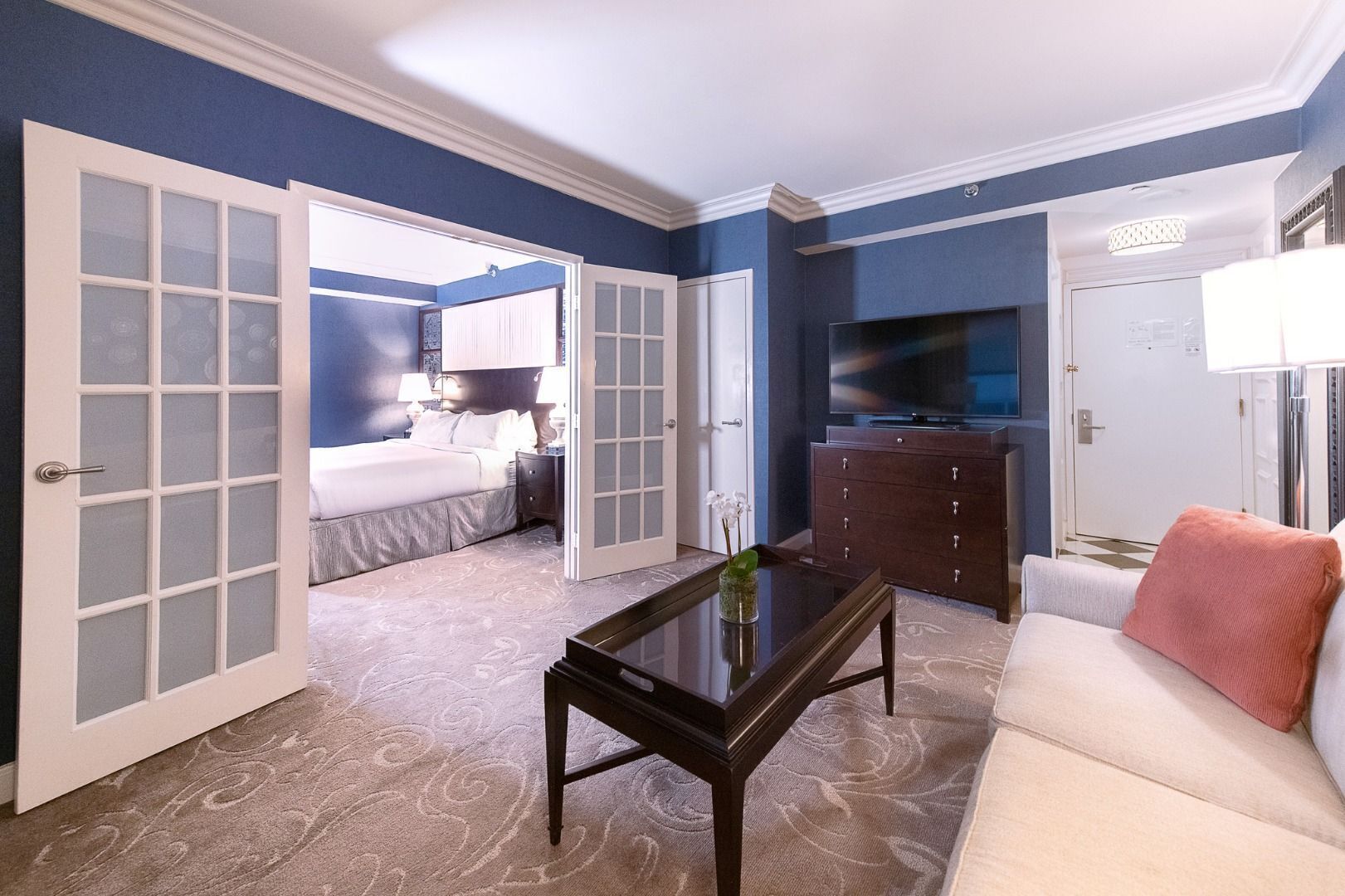 1 bedroom, in-room safe, desk, free WiFi