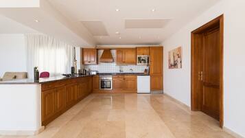 Chalet | Private kitchen | High chair