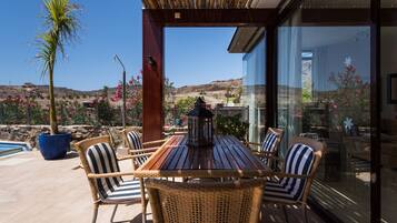 Chalet | Tempat makan outdoor