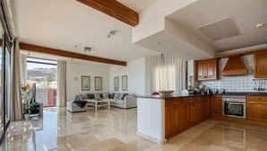 Chalet | Cocina privada | Periquera 
