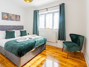 4 Schlafzimmer, Bügeleisen/Bügelbrett, kostenloses WLAN, Bettwäsche